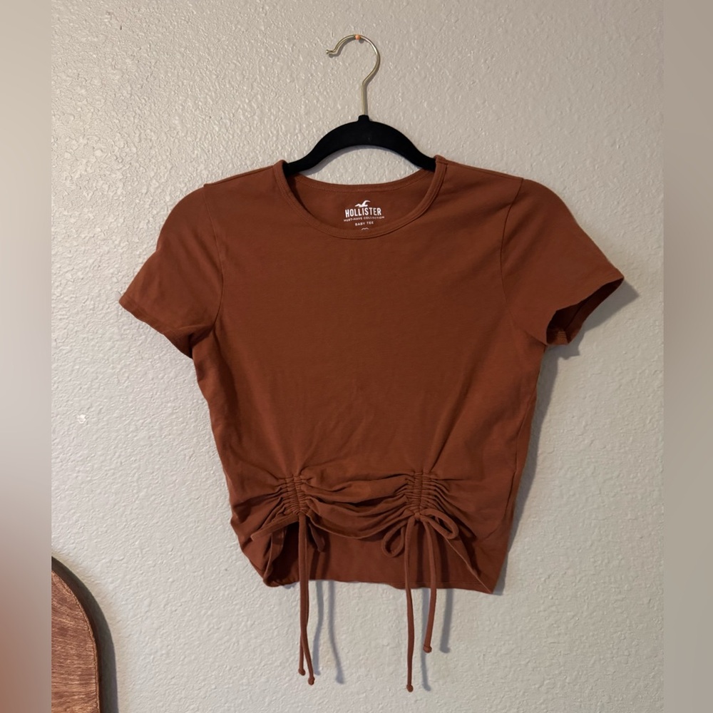 Hollister Short Sleeve Baby Tee Top